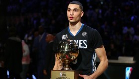 英超赛事-一夜三场大戏！独行侠更衣室暗藏玄机，姆巴佩皇马封神，森林狼复出首秀引爆全网